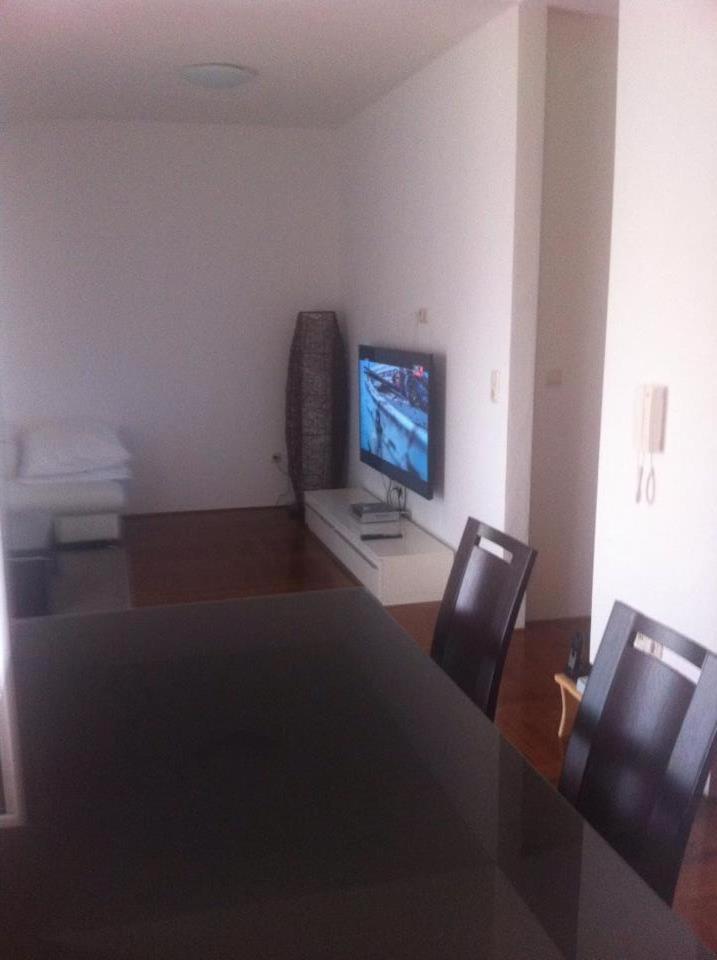 Apartments Milka โตรกีร์ ห้อง รูปภาพ