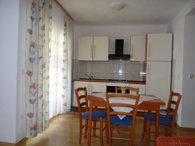 Apartments Milka โตรกีร์ ห้อง รูปภาพ